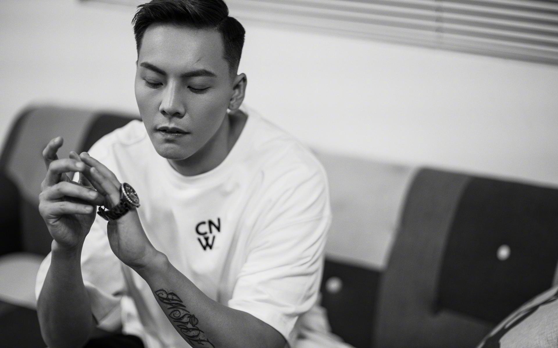 东亚杯U23国足夺冠 球迷集体庆祝胜利,东亚杯国足首发