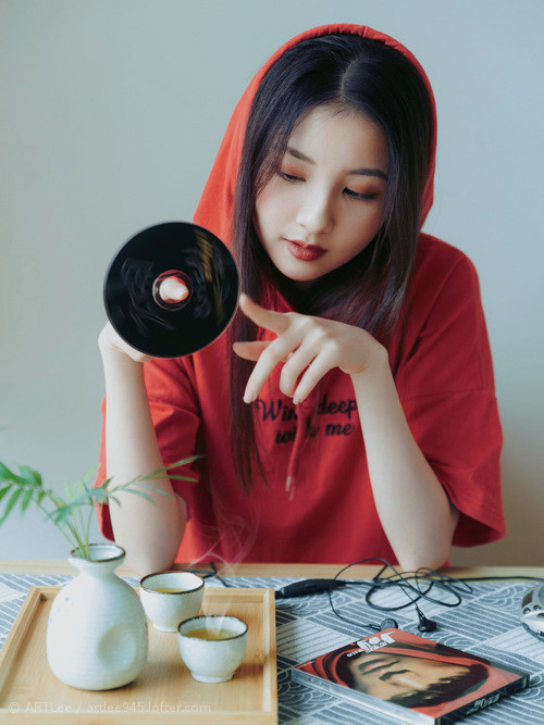 女子篮球青训注重防守战术提高整体防守水平，女子篮球队训练方法